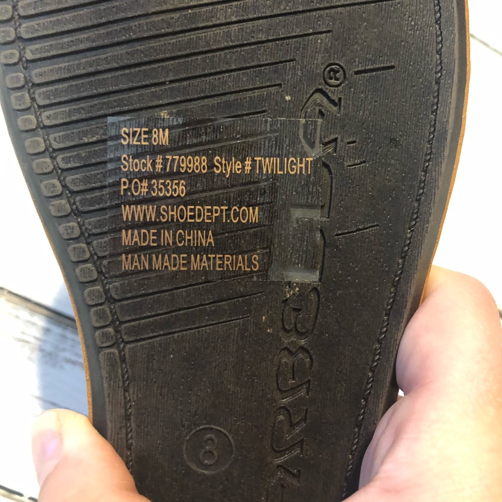 NWOT Rhinestone Sandals - Picture 5 of 5